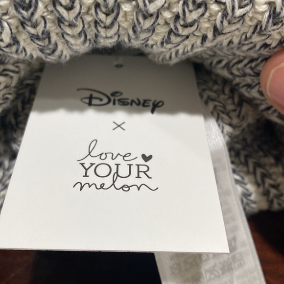 Disney Knit Adult Beanie, with Doug and Space  Aliens Leather Aplica on Front - Picture 6 of 7